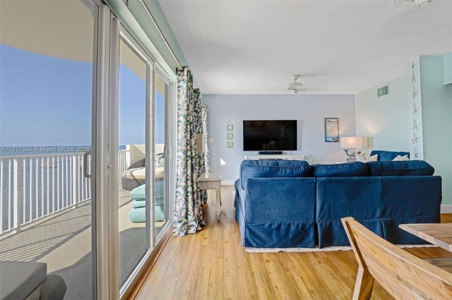 5 of 84 - 200 Wrenn Street Penthouse 701, Plantation Key, FL