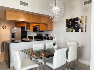 Photo of Listing #A11817478