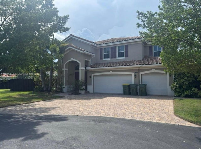 1 of 31 - 2230 Nw 17th Ave, Homestead, FL