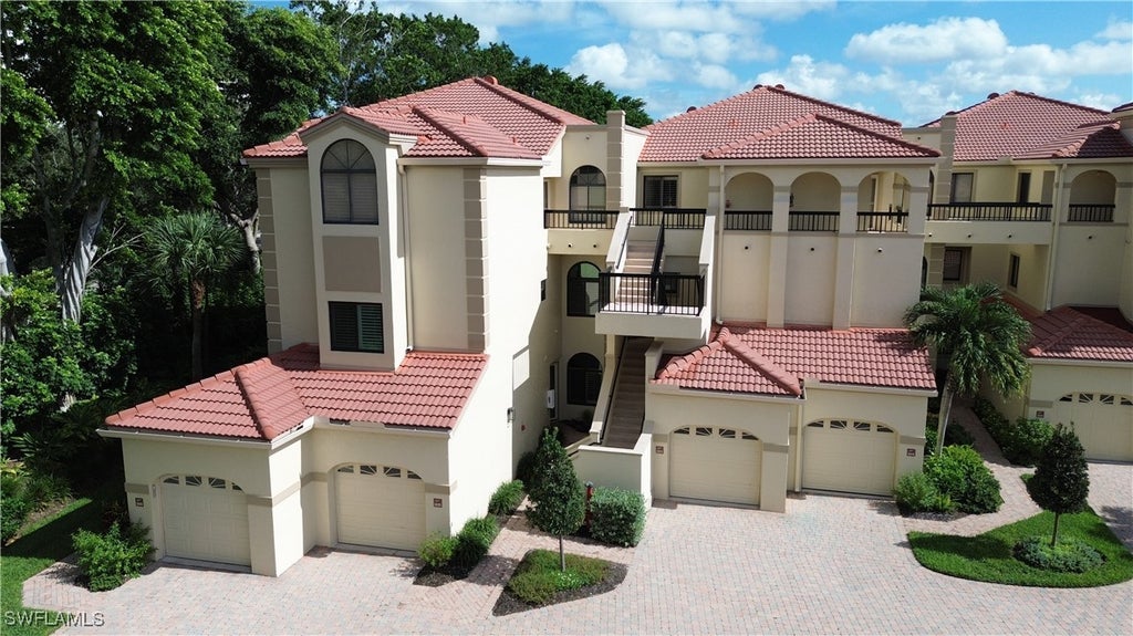 7048 Pelican Bay Blvd C-105, Naples