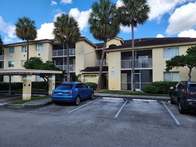 2 of 14 - 460 S Park Rd 6-209, Hollywood, FL