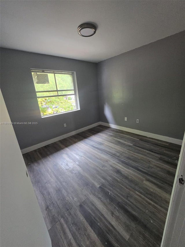 3 of 9 - 451 Ne 136th St I-101, North Miami, FL