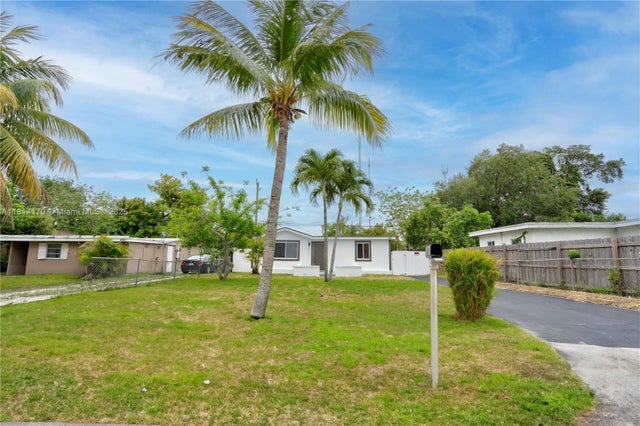 4 of 42 - 6044 Sw 37th St, Miramar, FL