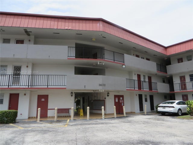 2 of 20 - 1400 Ne 191st St 308, Miami, FL