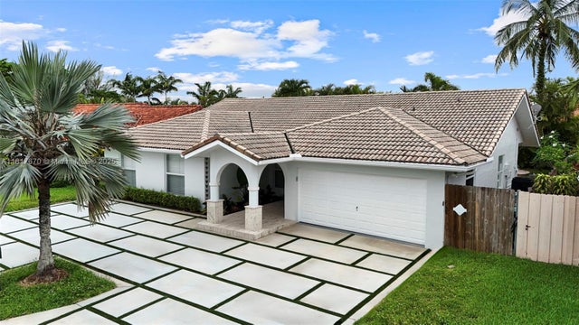 3 of 51 - 5976 Sw 88 Pl, Miami, FL