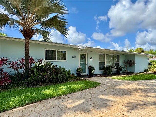2 of 27 - 8230 Sw 150th Dr, Palmetto Bay, FL