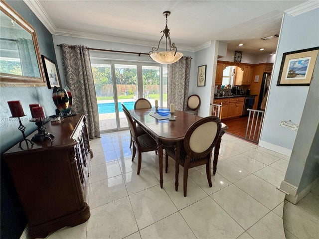 5 of 27 - 8230 Sw 150th Dr, Palmetto Bay, FL