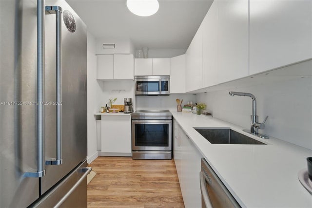 3 of 18 - 3 Island Ave 12j, Miami Beach, FL