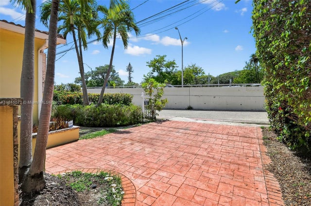 5 of 44 - 3325 Alton Rd, Miami Beach, FL