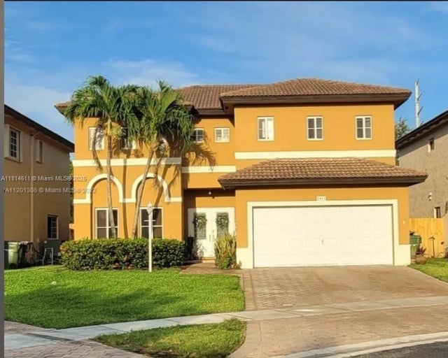 1 of 27 - 2967 Ne 42nd Ave, Homestead, FL