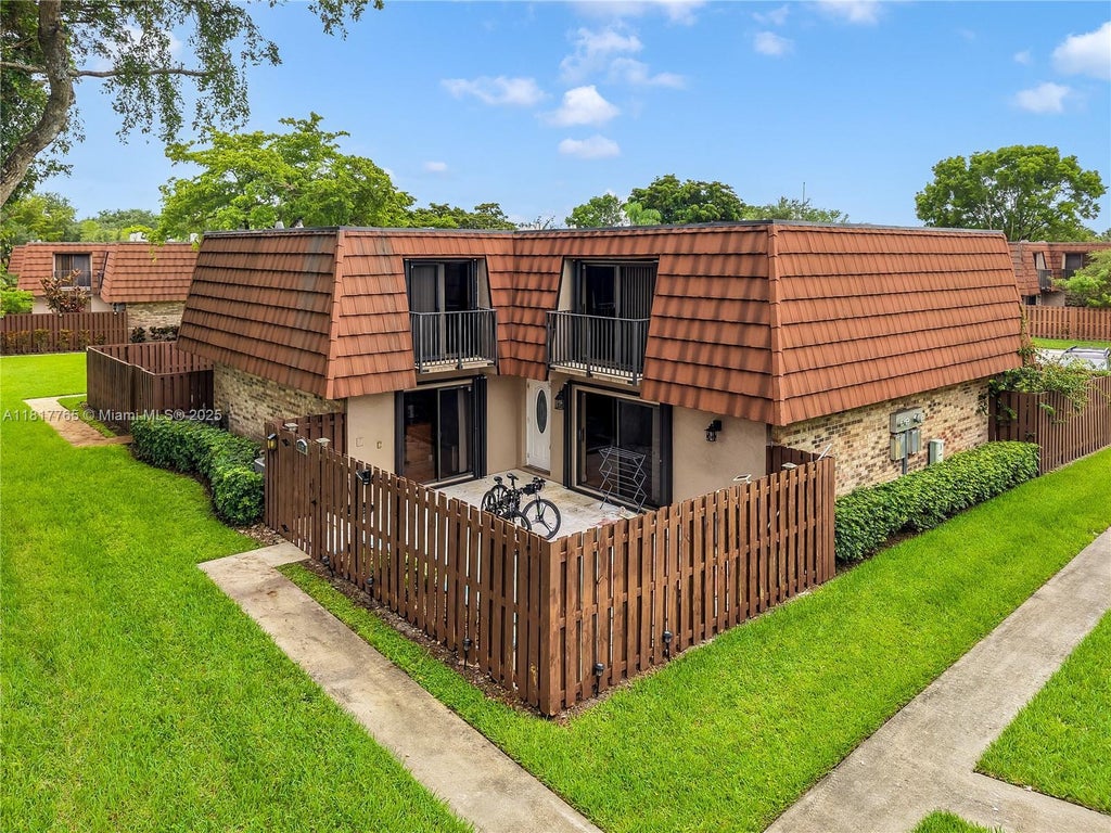 4167 Forest Hill Dr, Cooper City