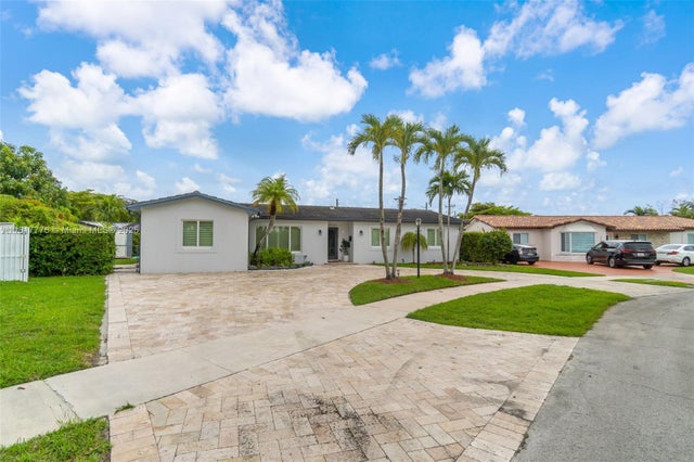 3 of 50 - 10223 Sw 17th St, Miami, FL