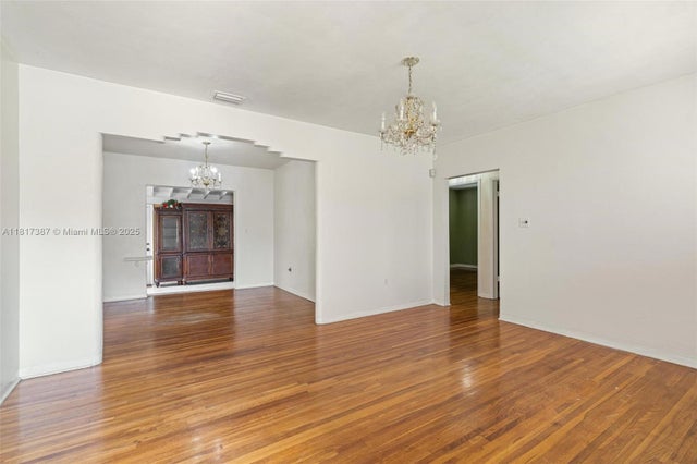 4 of 25 - 3241 Sw 20th St, Miami, FL