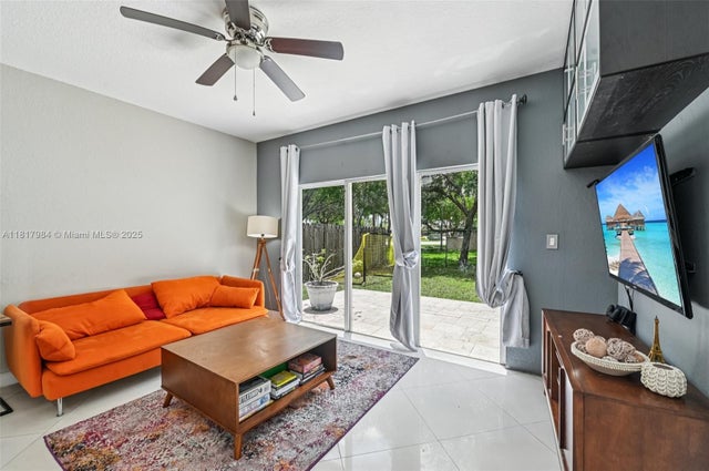 5 of 41 - 3228 Se 3rd Dr, Homestead, FL