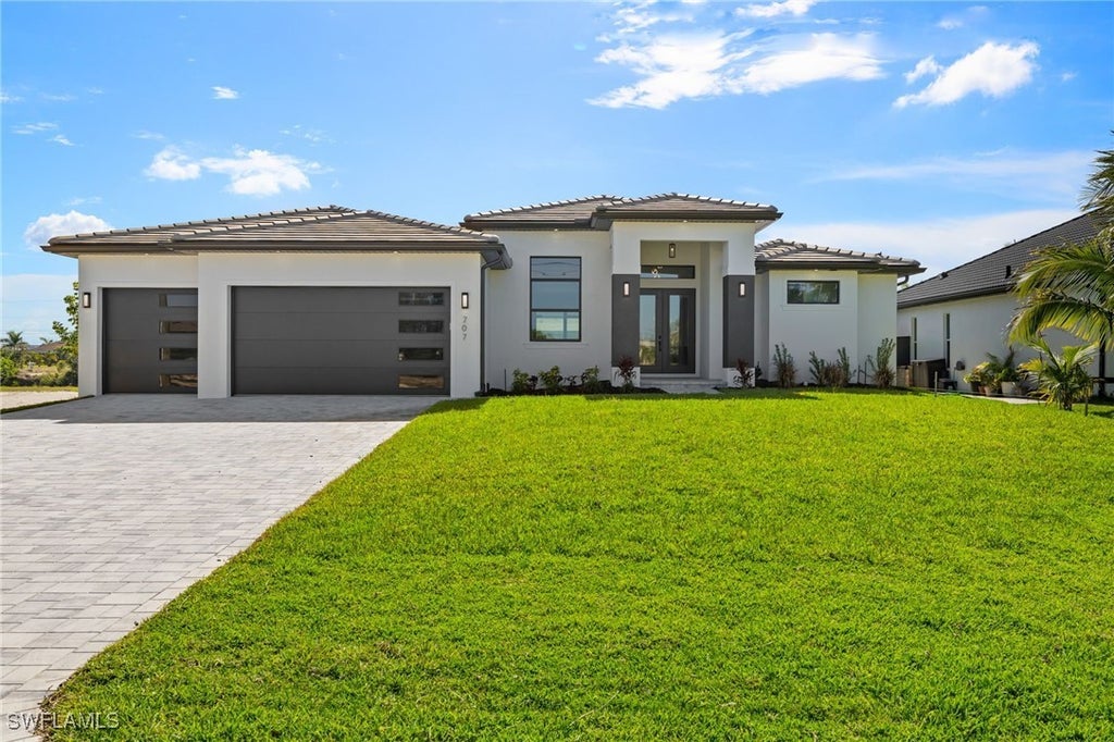 707 Nw 38th Ave, Cape Coral