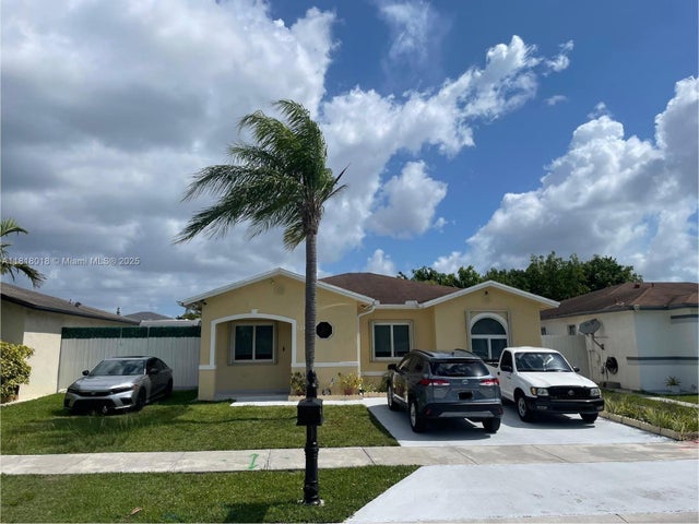 2 of 18 - 12453 Sw 197th Ter, Miami, FL