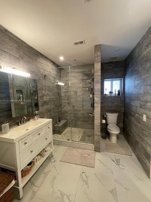 5 of 18 - 12453 Sw 197th Ter, Miami, FL