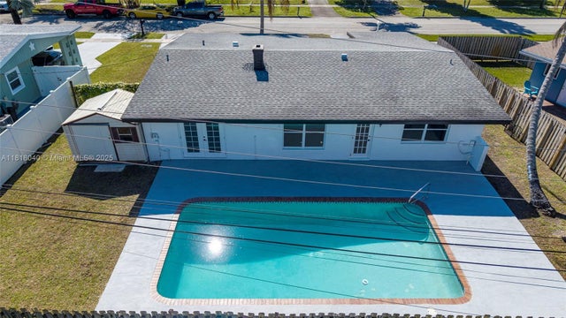 5 of 40 - 6113 Nw 18th St, Margate, FL