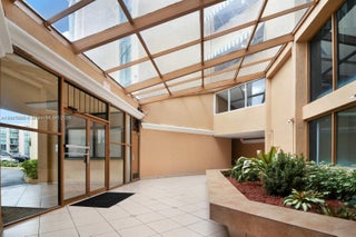 Photo of Listing #A11815666