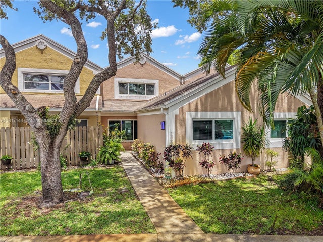 2 of 37 - 1325 Nw 123rd Ter, Pembroke Pines, FL