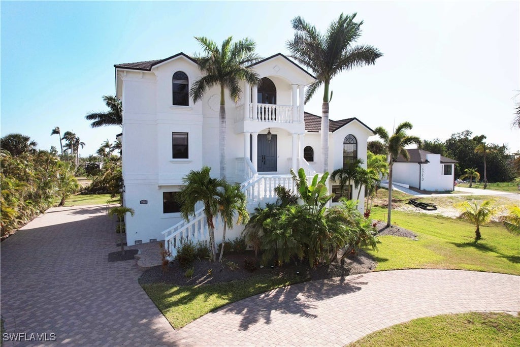 16770 Jacaranda Dr, Fort Myers