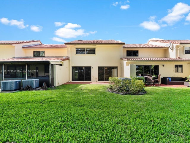 2 of 16 - 9530 Alcazar Ln, Davie, FL