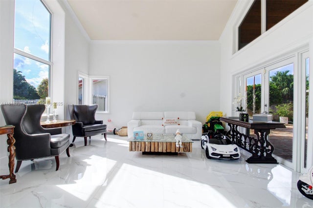 3 of 37 - 3736 Sw 107th Ct, Miami, FL