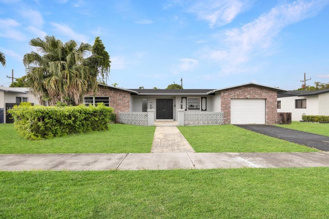 1 of 21 - 8980 Sw 59th St, Miami, FL