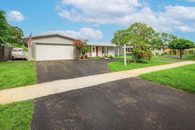 1 of 52 - 1801 N 55th Ave, Hollywood, FL