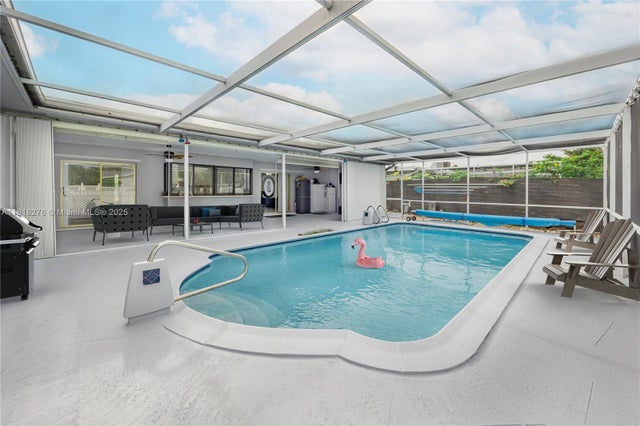 3 of 52 - 1801 N 55th Ave, Hollywood, FL