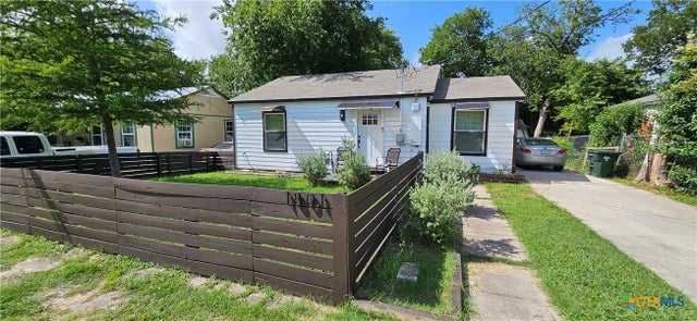 1801 E Barton Avenue, Temple