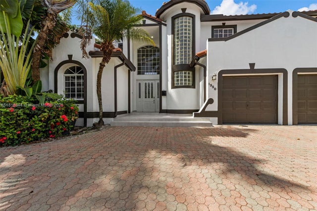 2 of 48 - 1350 Hollywood Blvd, Hollywood, FL