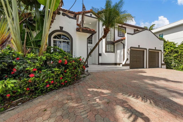 3 of 48 - 1350 Hollywood Blvd, Hollywood, FL