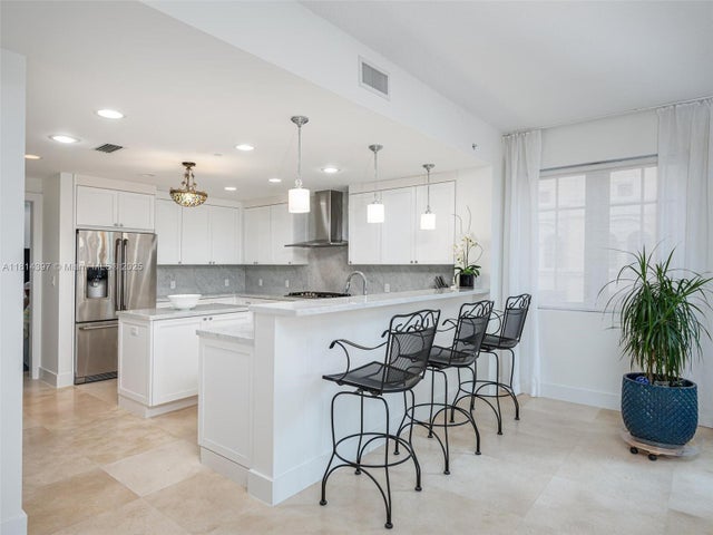 5 of 26 - 3415 N Ocean Dr 201, Hollywood, FL