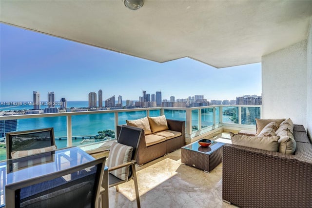 1 of 33 - 3201 Ne 183rd St 3106, Aventura, FL