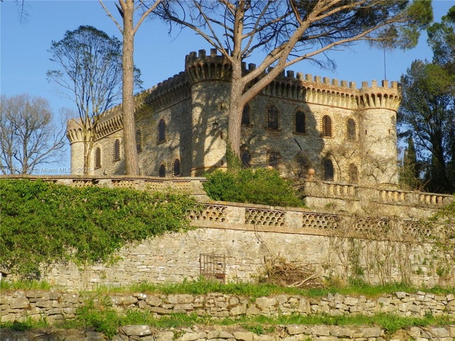 5 of 26 - Assisi Frazione S. Gregorio, San Gregorio, 