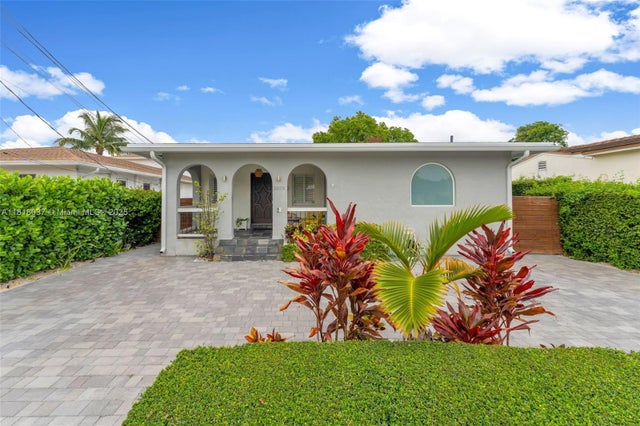 2 of 35 - 3075 Sw 19th St, Miami, FL