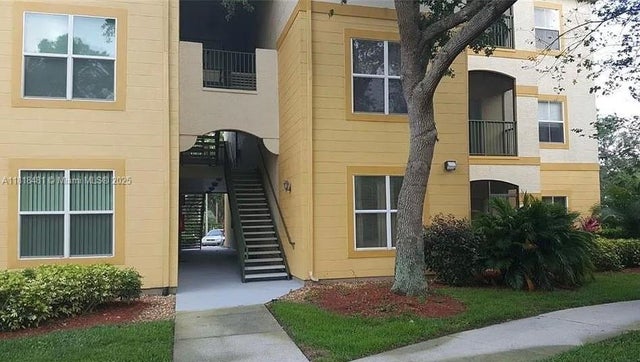 3 of 35 - 11561 Villa Grand 722, Fort Myers, FL