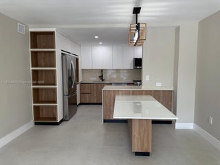 Photo of Listing #A11808880