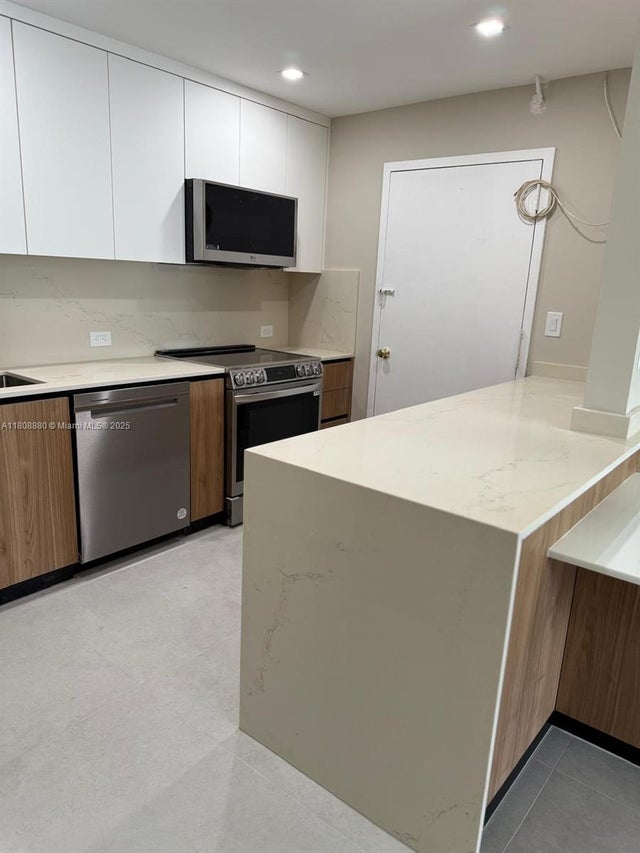 4 of 53 - 6801 Indian Creek Dr 207, Miami Beach, FL