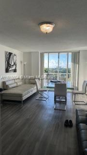 5 of 15 - 2000 Ne 135th St 509, North Miami, FL