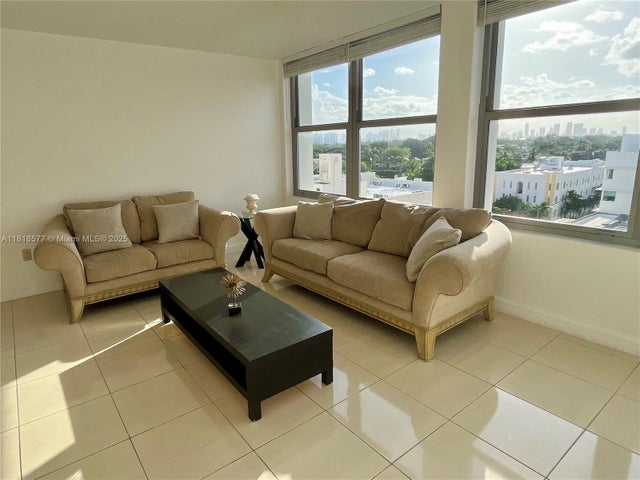 1 of 36 - 2899 Collins Ave 810, Miami Beach, FL