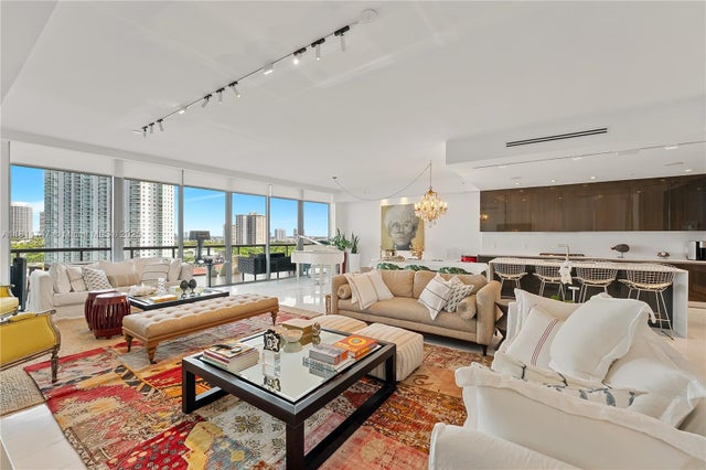 3 of 36 - 3300 Ne 188th St 909, Aventura, FL