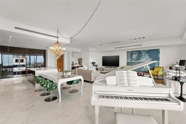 4 of 36 - 3300 Ne 188th St 909, Aventura, FL