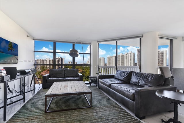3 of 15 - 1000 W Island Blvd 1404, Aventura, FL