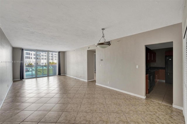 5 of 30 - 3001 S Ocean Dr 247, Hollywood, FL