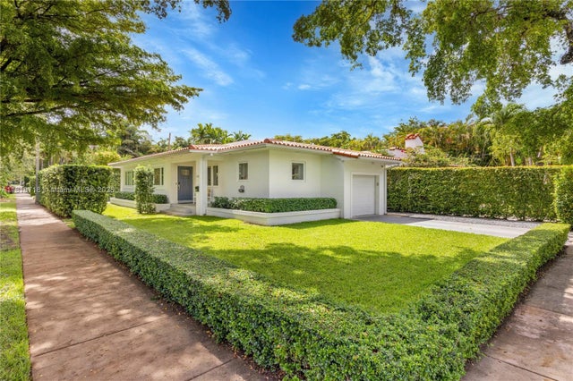 1 of 30 - 840 Algeria Ave, Coral Gables, FL