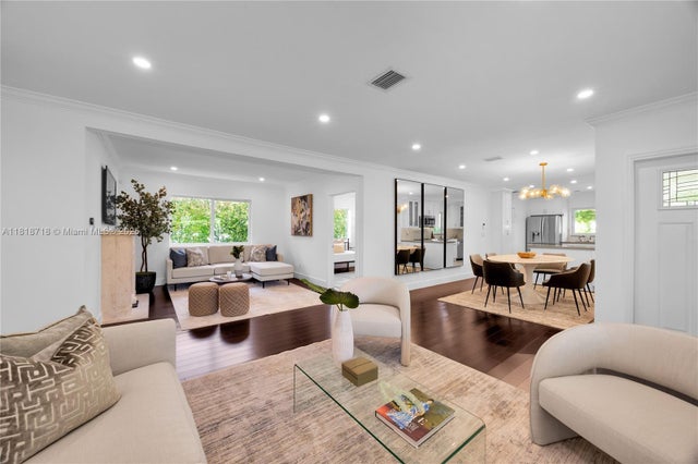 5 of 30 - 840 Algeria Ave, Coral Gables, FL