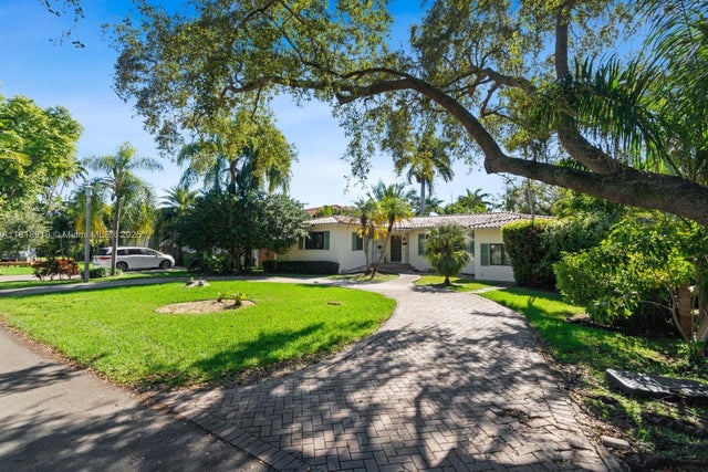 1 of 14 - 1020 Ne 98th St, Miami Shores, FL