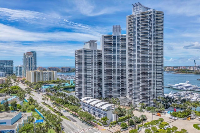 1 of 72 - 400 Alton Rd 407, Miami Beach, FL